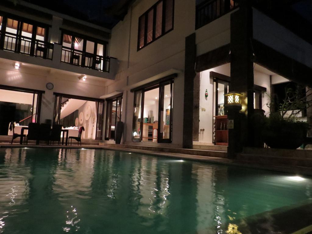 Villa Lebah 乌干沙 外观 照片